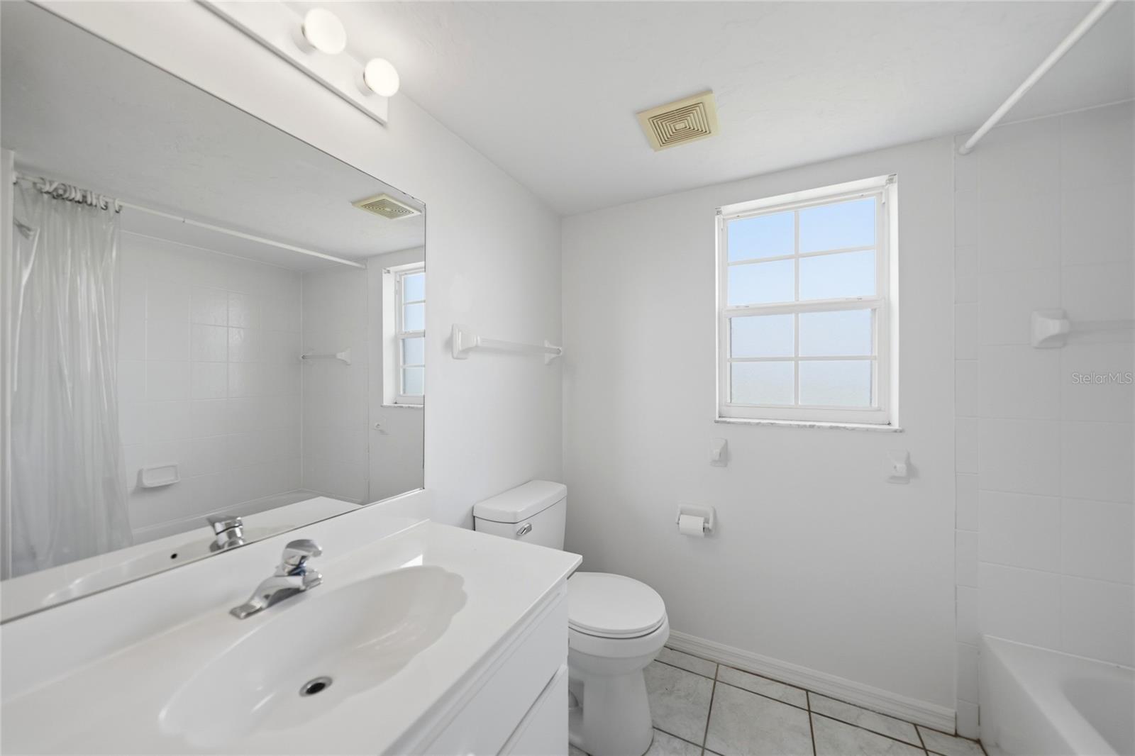 CRYSTAL BAY/KINGSWAY - Residential
