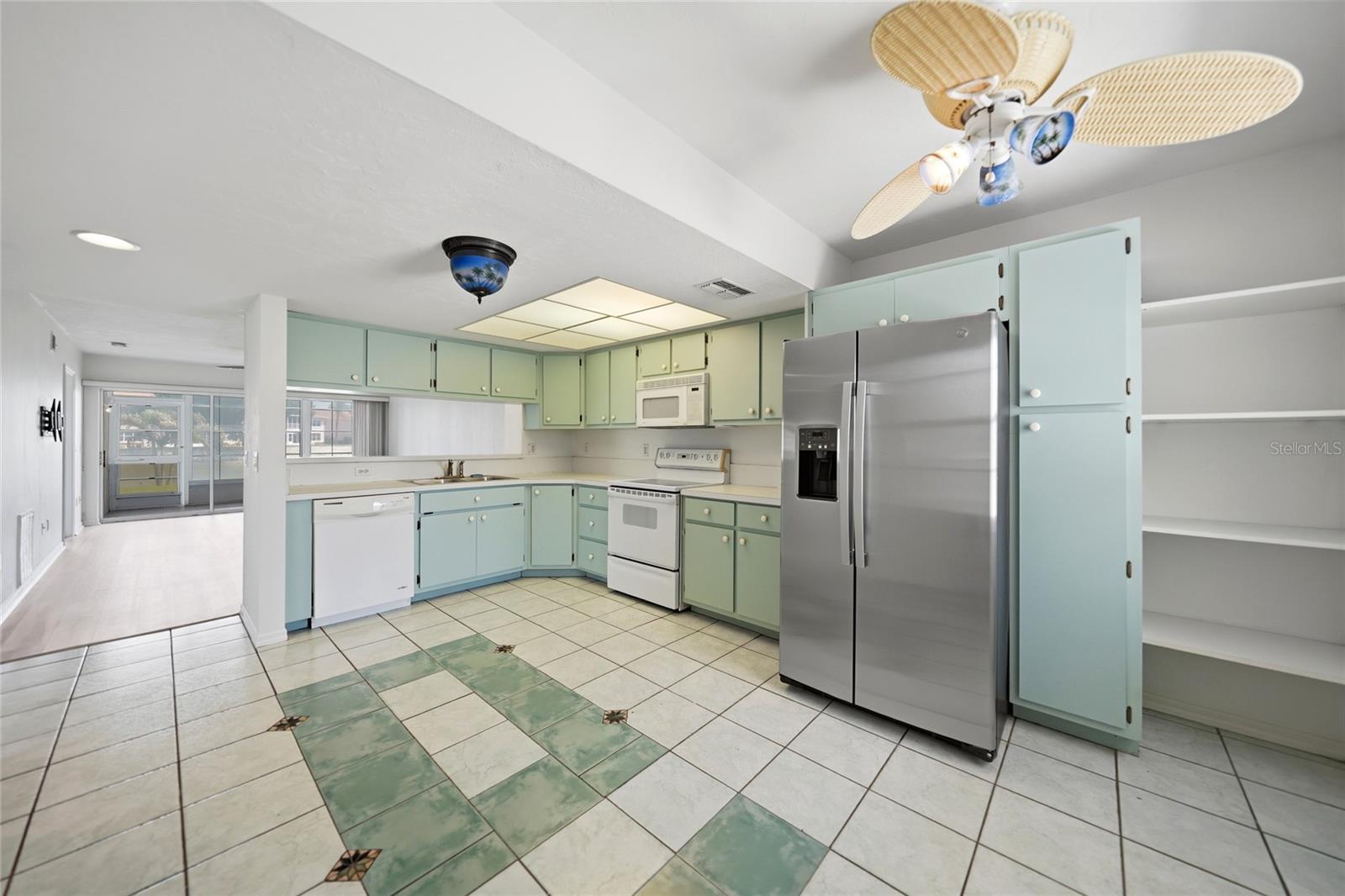 CRYSTAL BAY/KINGSWAY - Residential