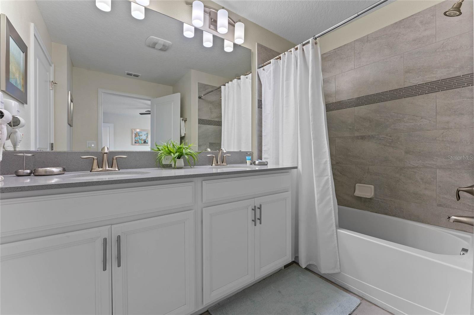 STOREY LAKE PH 2 - Residential
