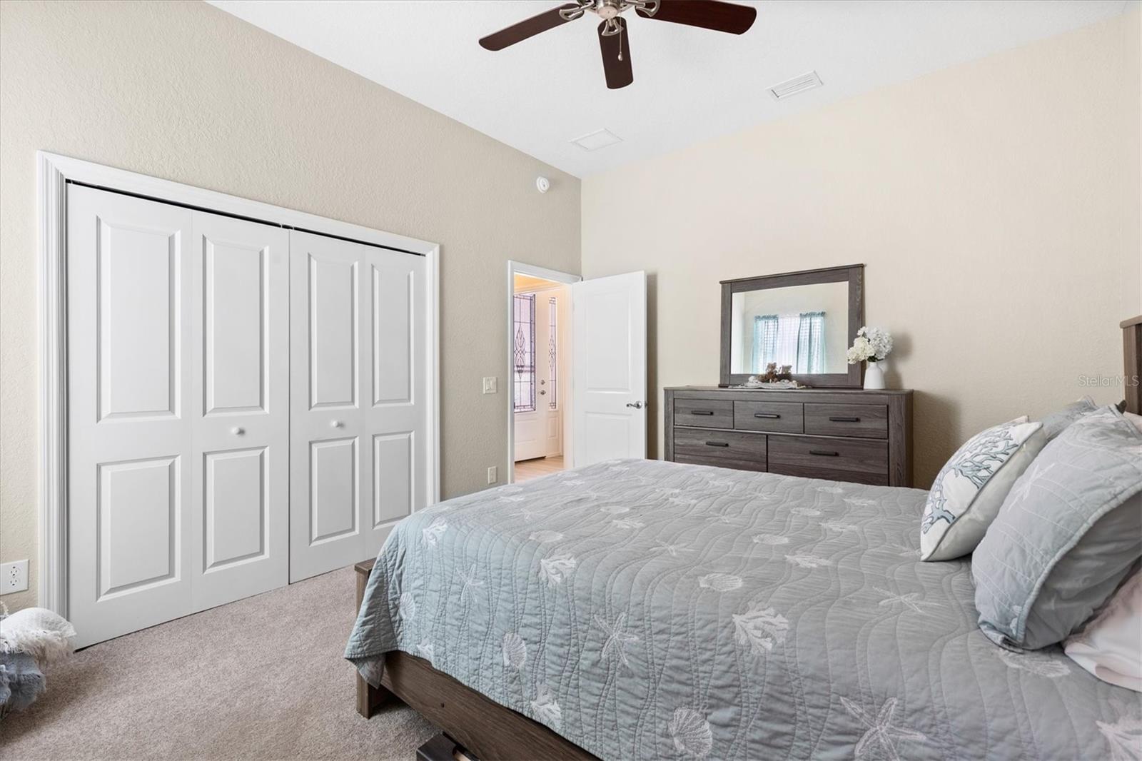 LAKESIDE LANDINGS THE ENCLAVE - Residential