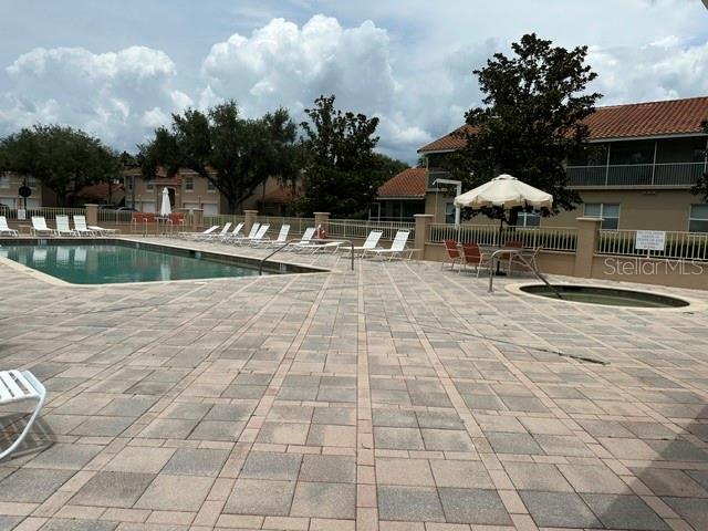 LAKESIDE LANDINGS THE ENCLAVE - Residential