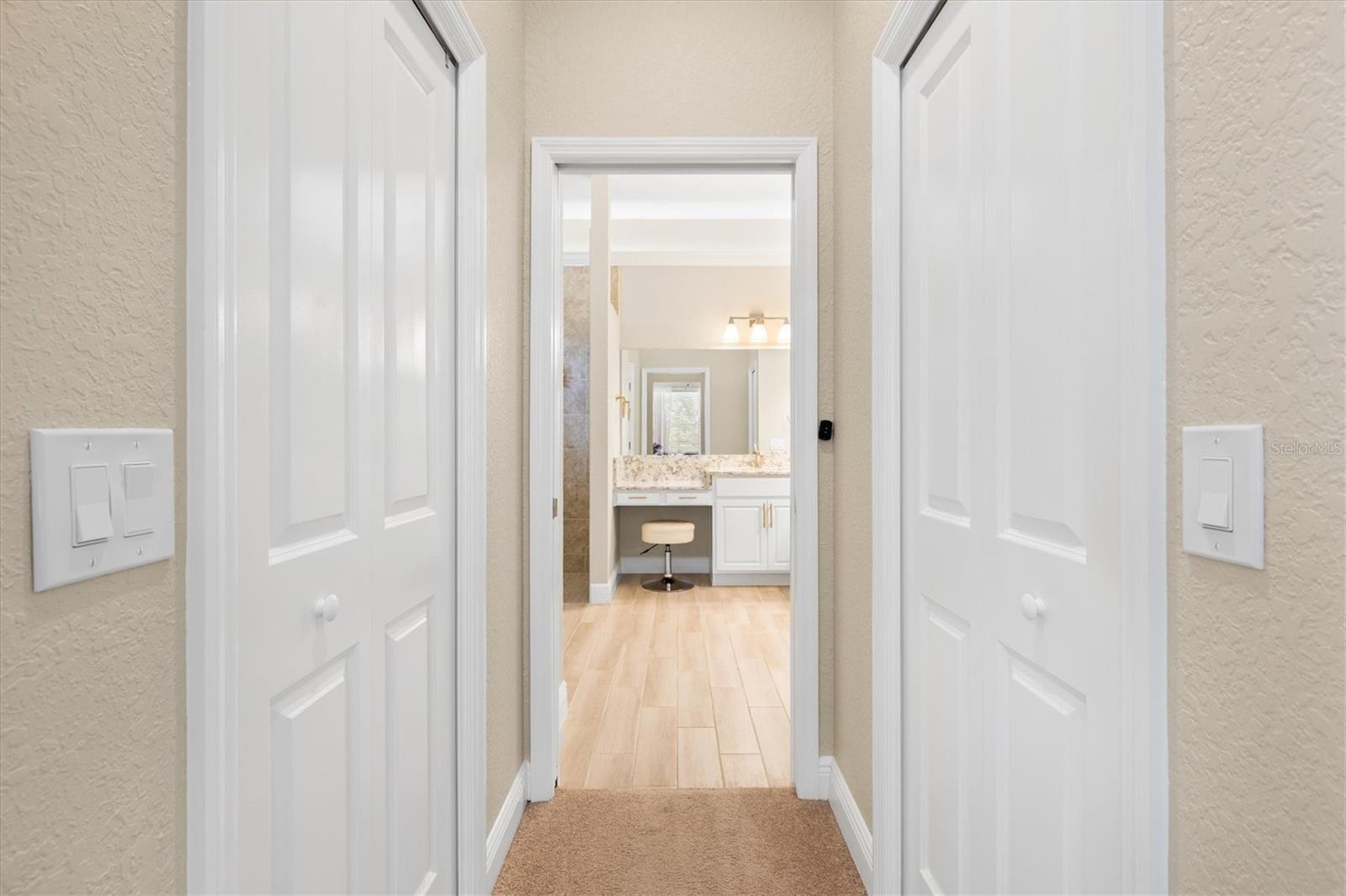 LAKESIDE LANDINGS THE ENCLAVE - Residential