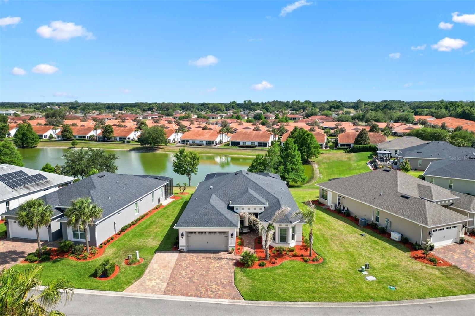 LAKESIDE LANDINGS THE ENCLAVE - Residential