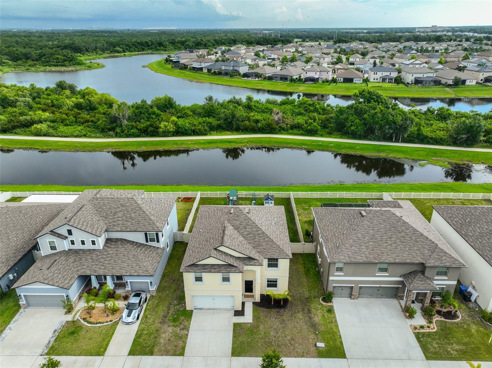 BELMONT SOUTH PH 2E - Residential Lease