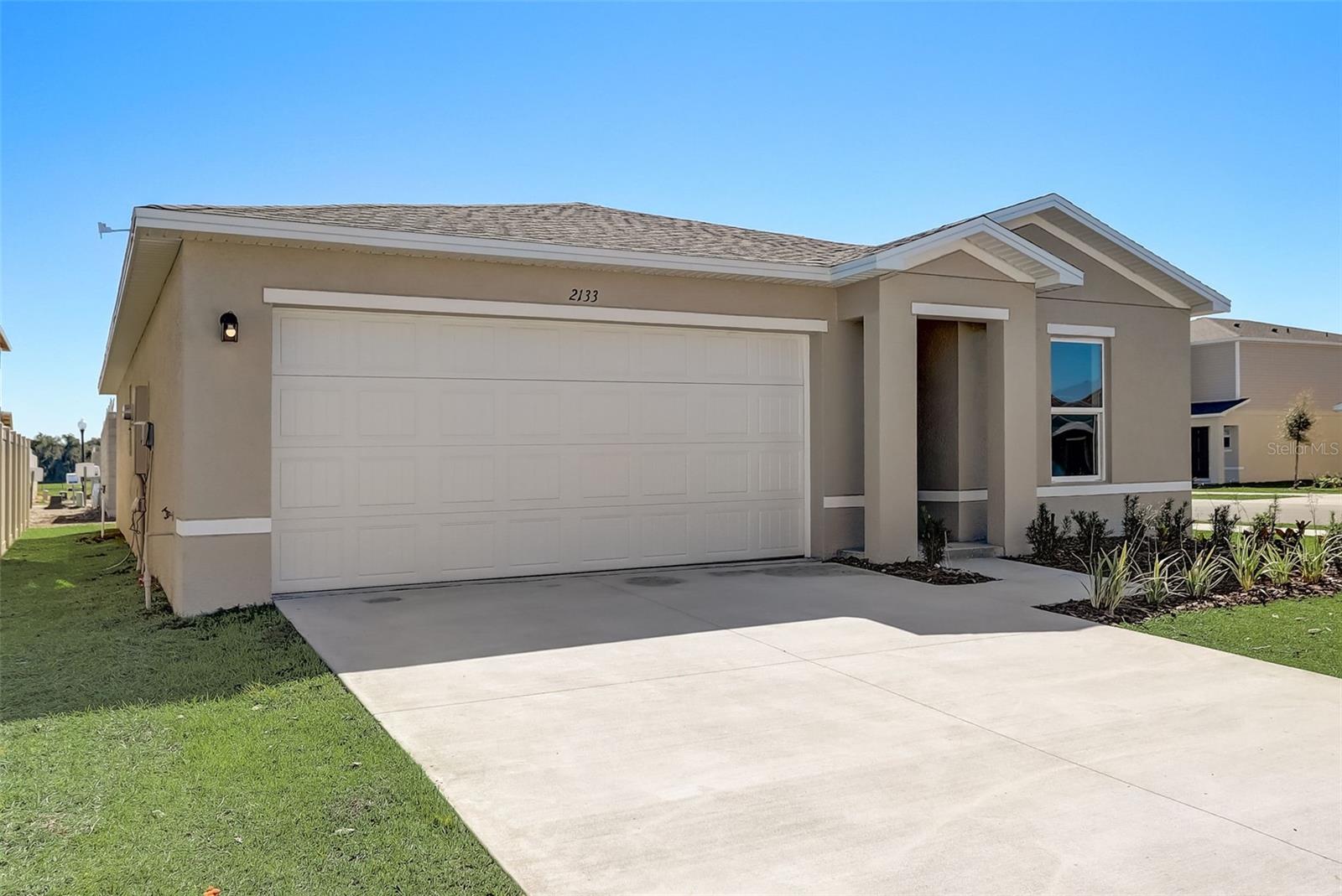 VERO LAKE ESTATES - Residential