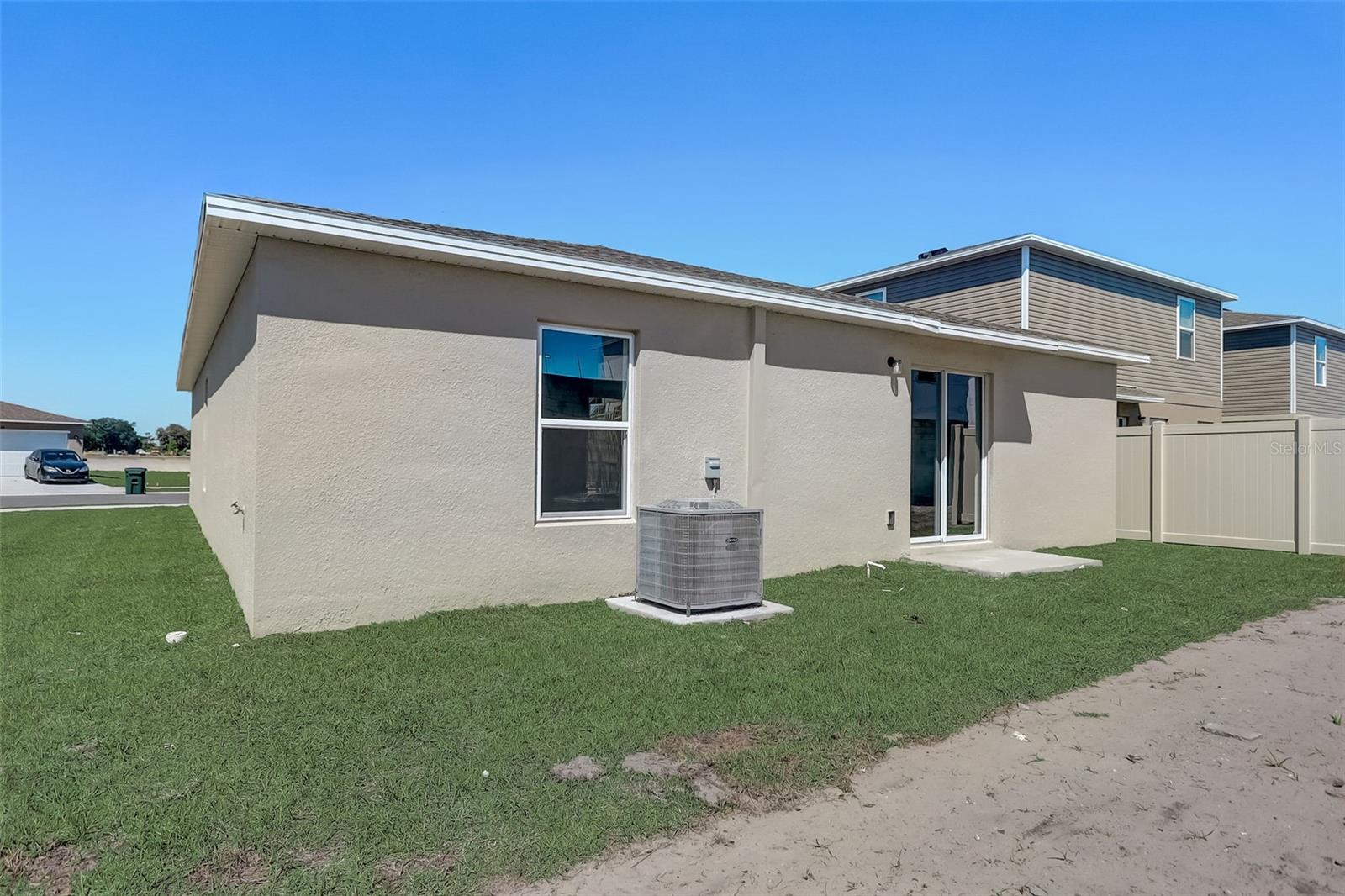 VERO LAKE ESTATES - Residential