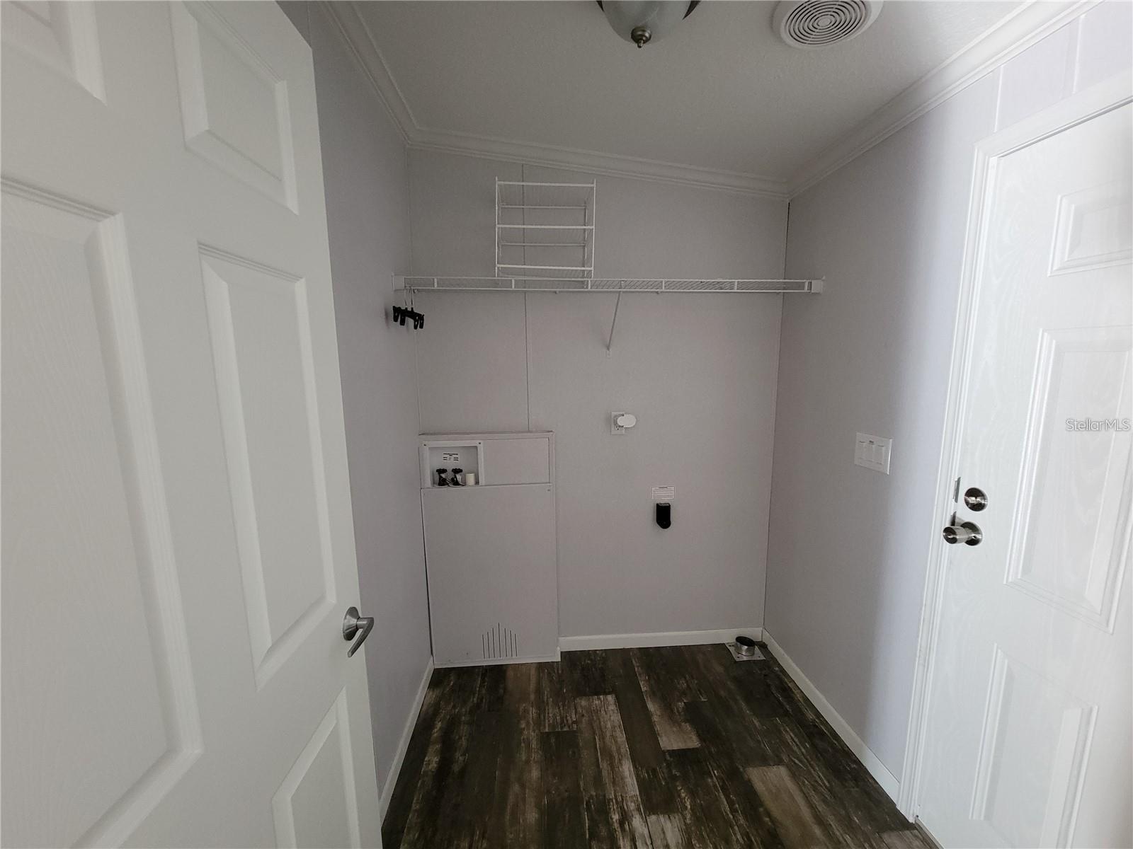 ORANGE BLOSSOM ILLS UN #16 - Residential Lease
