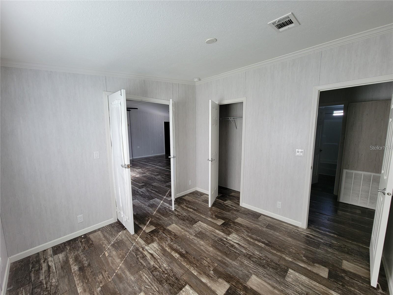 ORANGE BLOSSOM ILLS UN #16 - Residential Lease