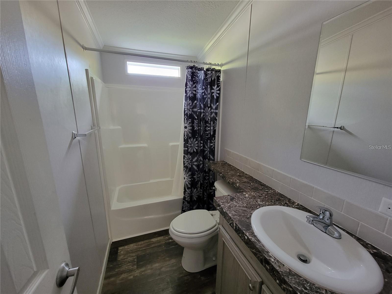 ORANGE BLOSSOM ILLS UN #16 - Residential Lease