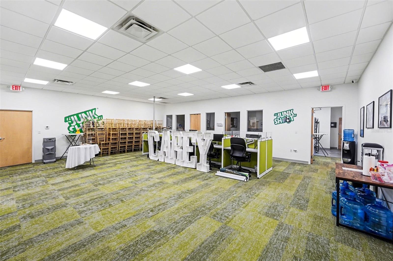 TEMPLE TERRACES - Commercial Sale