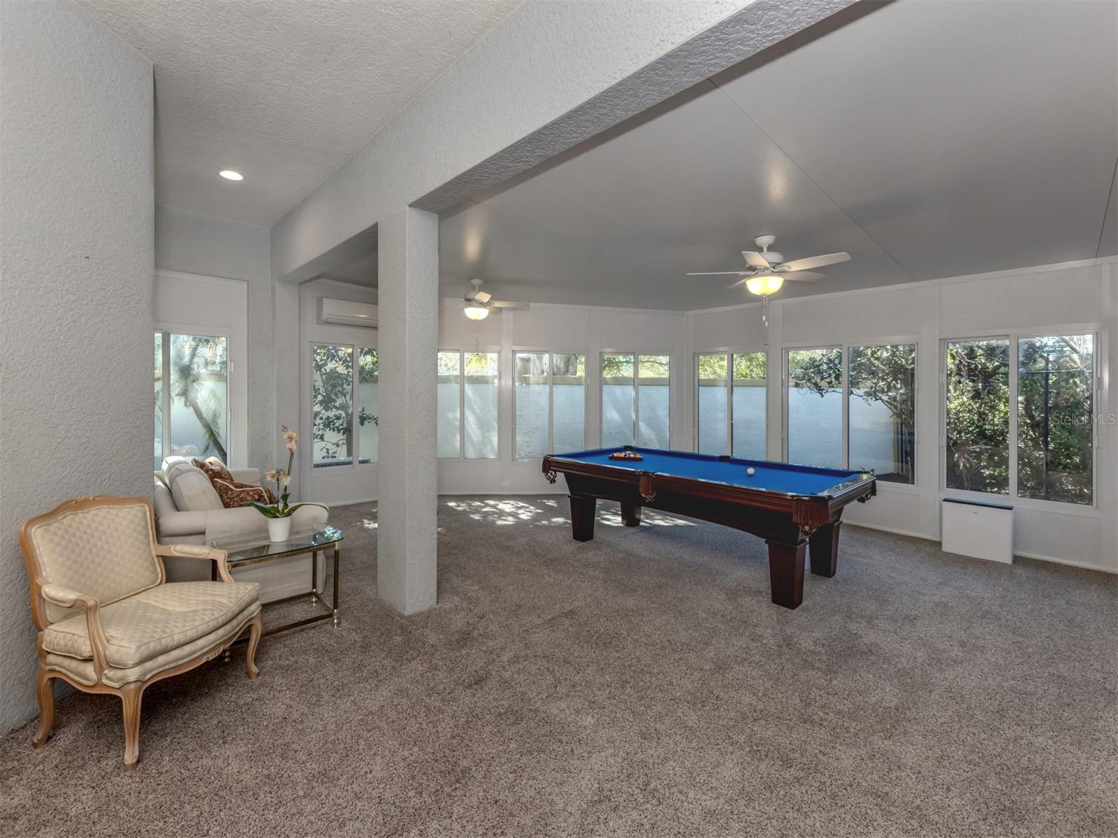 VENICE GOLF & COUNTRY CLUB - Residential