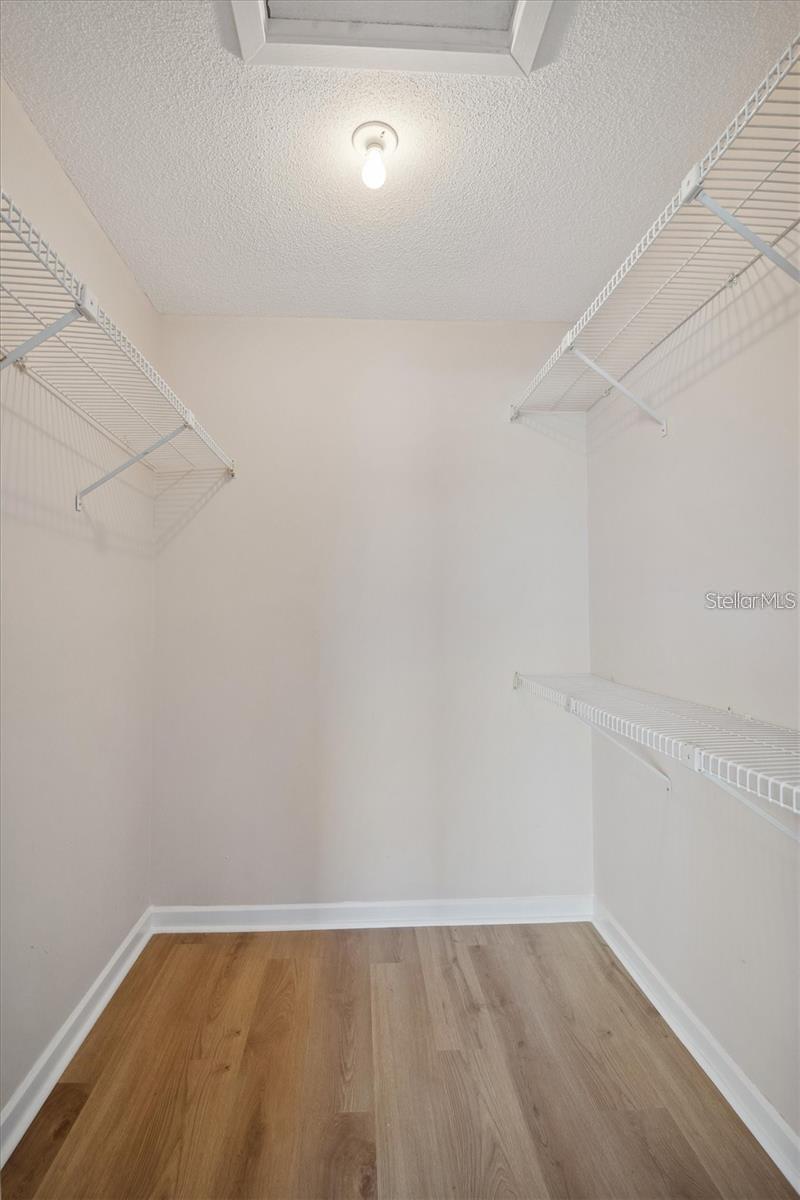PALM HARBOR - Residential Lease