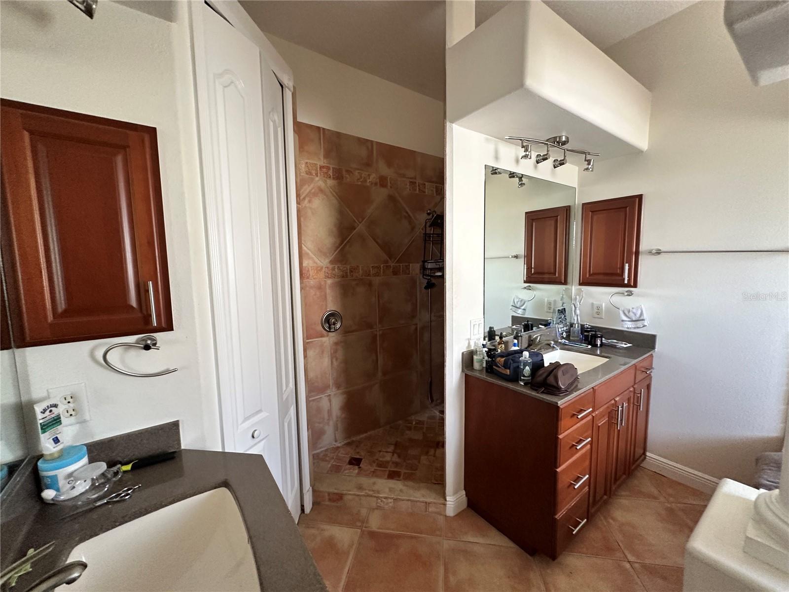 MONTCLAIR VILLAS - Residential Income