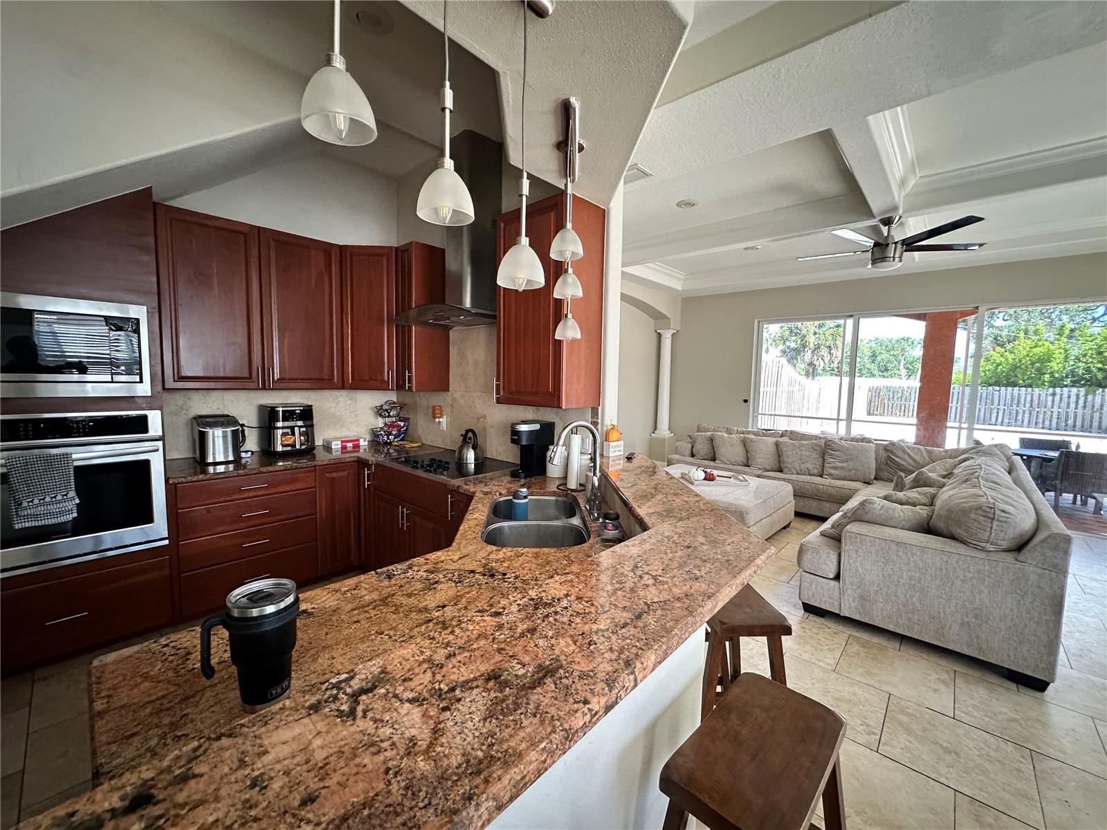 MONTCLAIR VILLAS - Residential Income