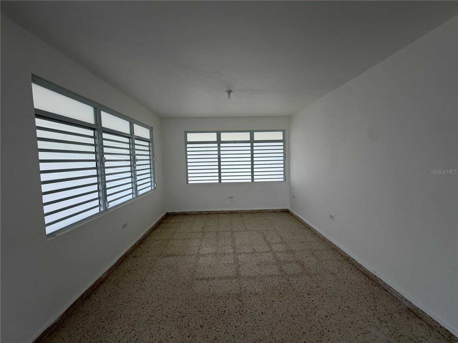 COLLORES WARD - Residential