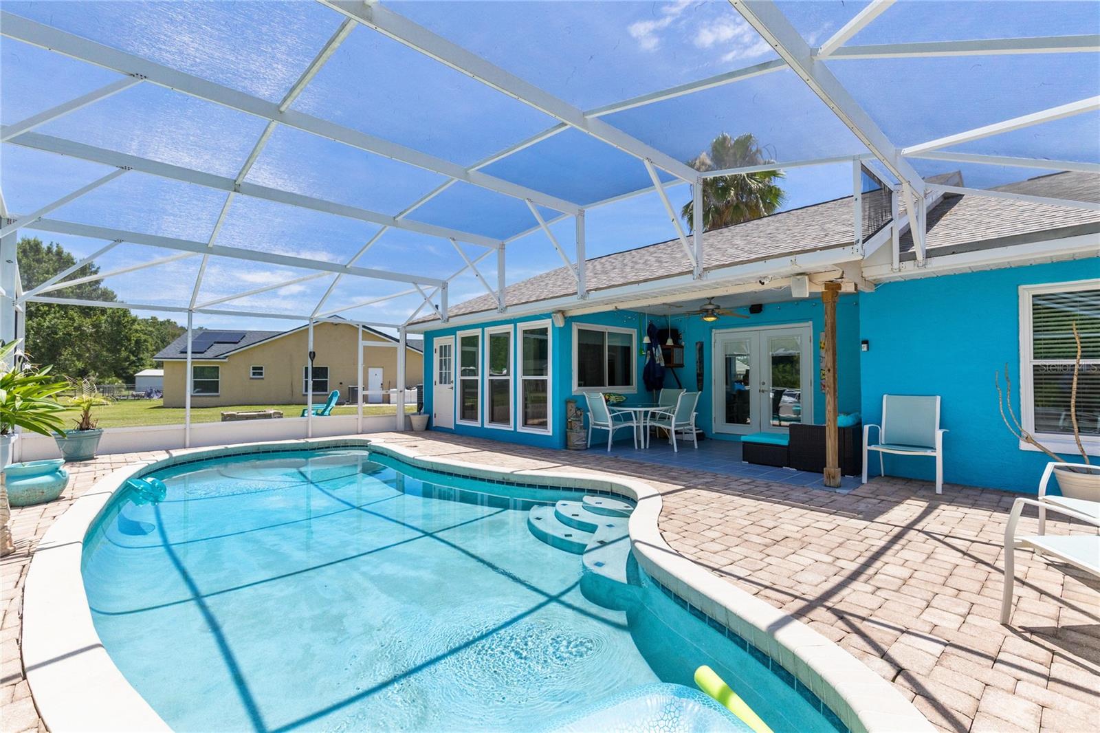OAK POINTE - Residential