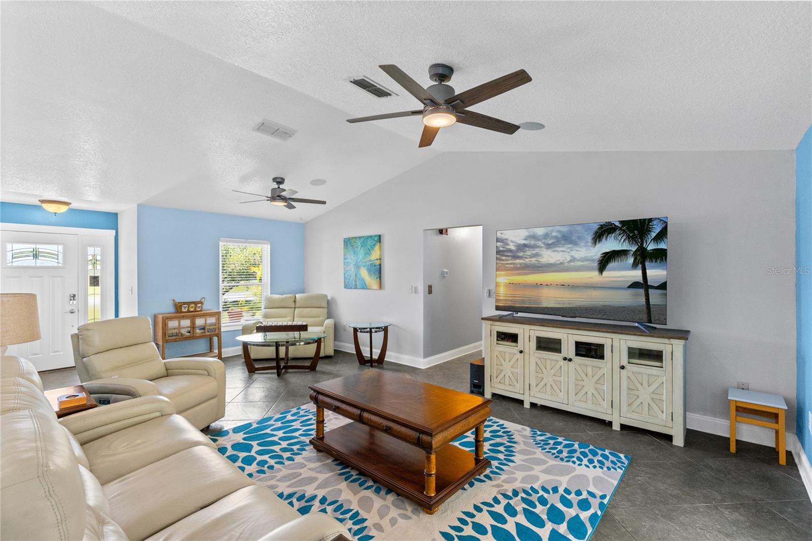 OAK POINTE - Residential