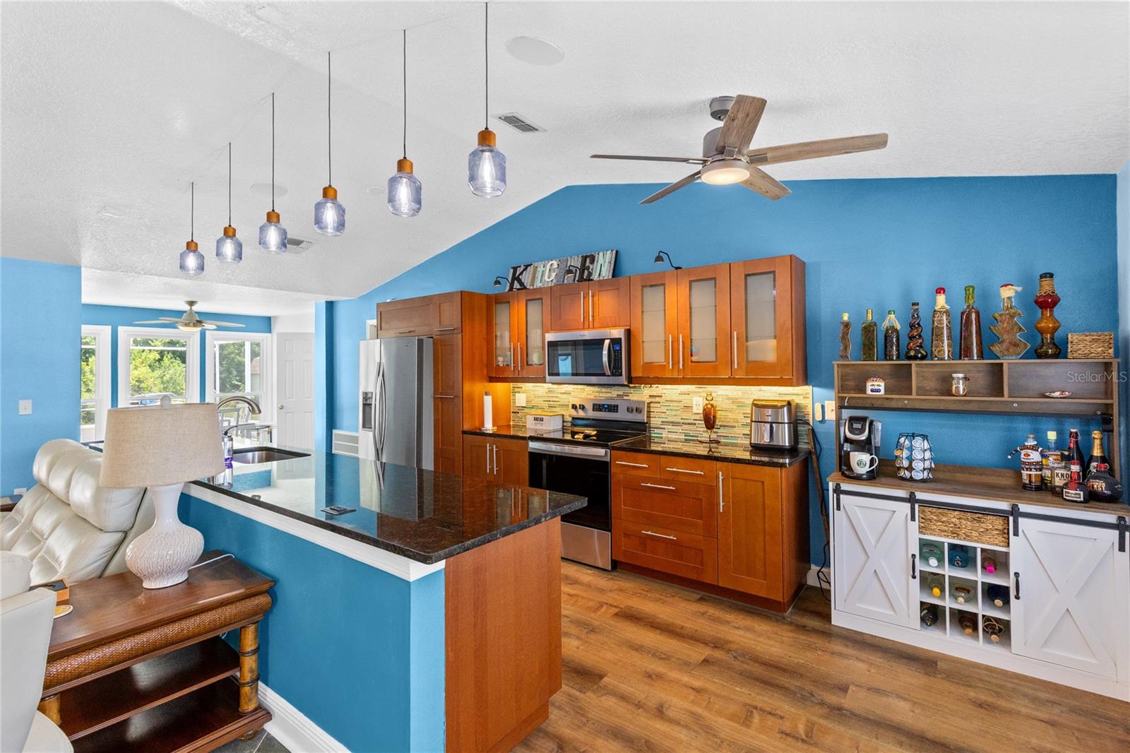 OAK POINTE - Residential