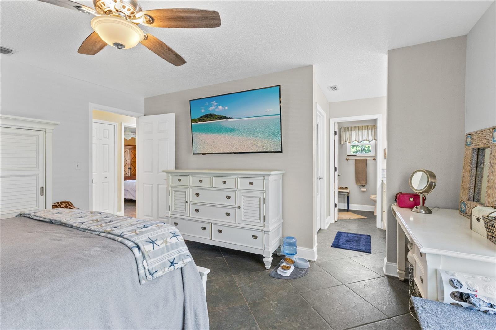 OAK POINTE - Residential