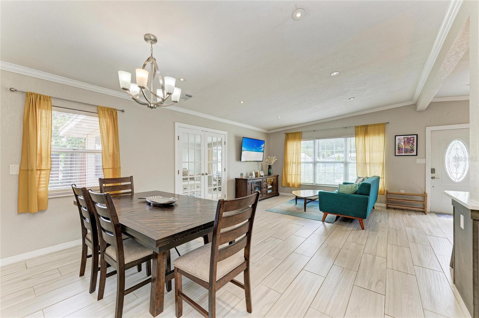 SUNAIRE TERRACE - Residential