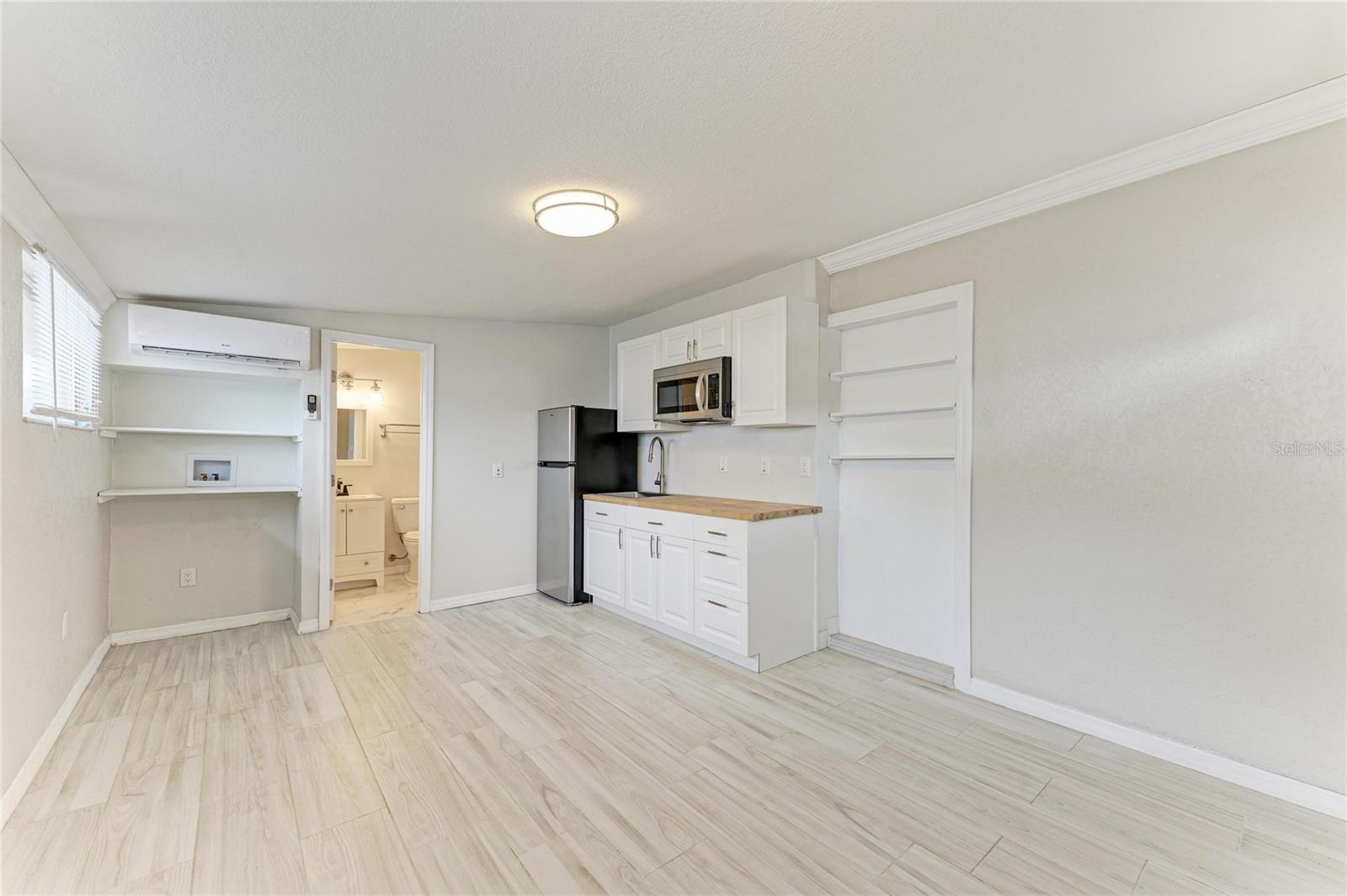SUNAIRE TERRACE - Residential