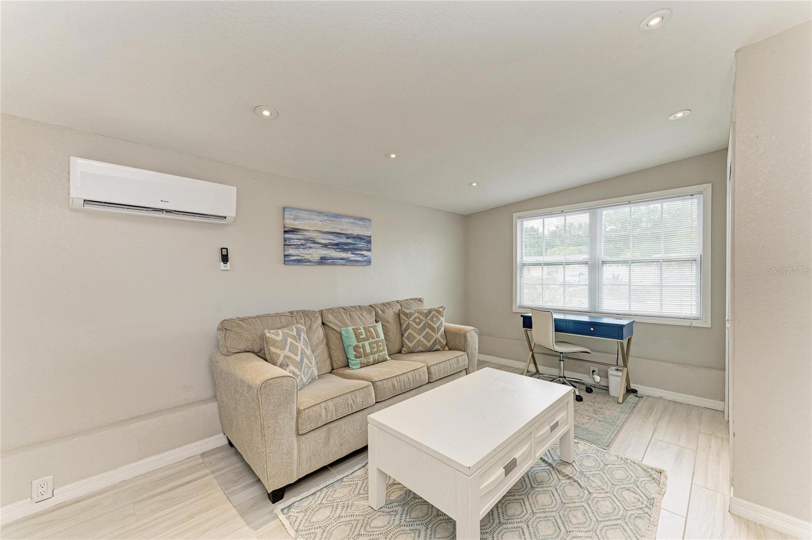 SUNAIRE TERRACE - Residential
