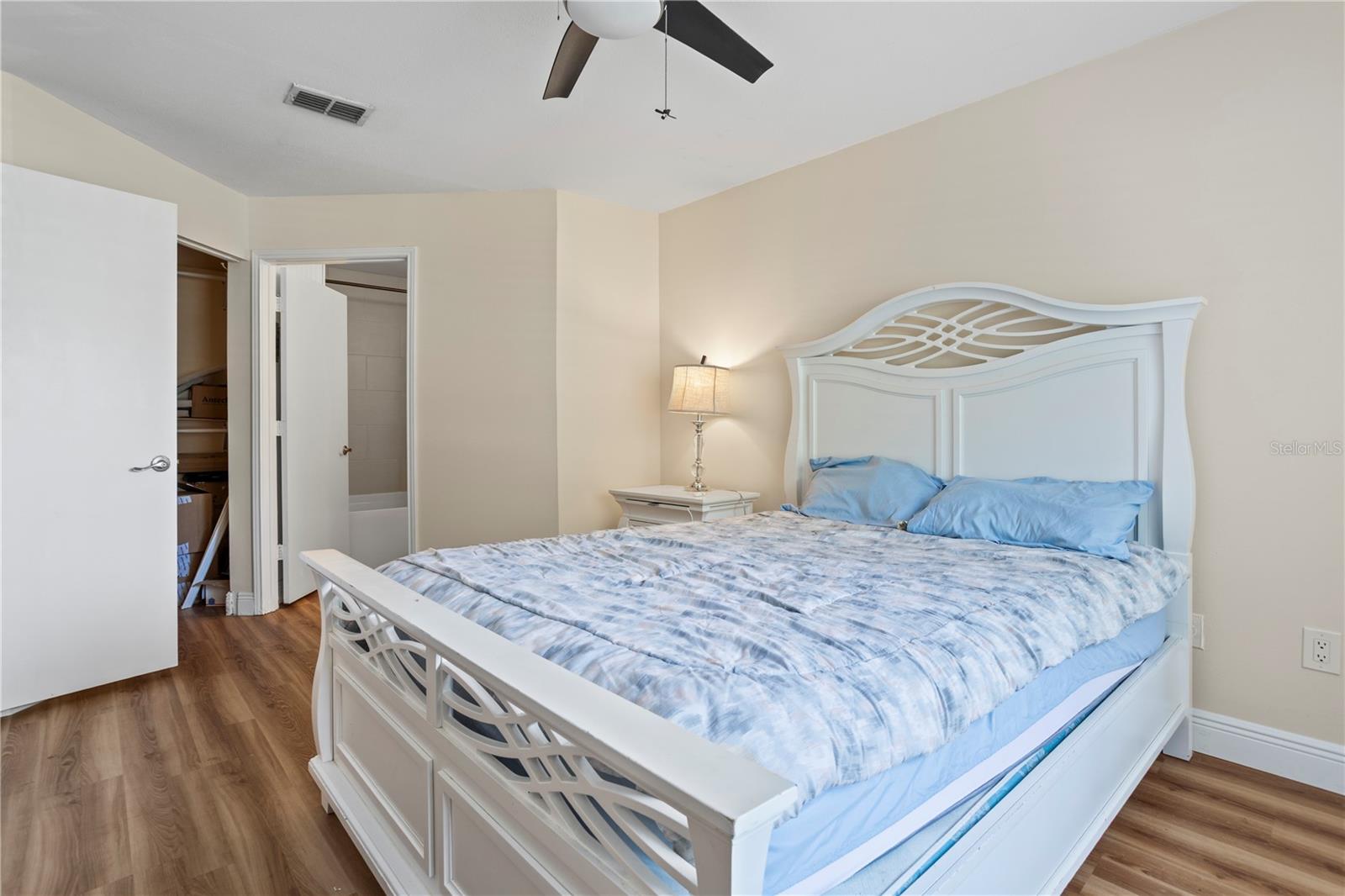 REGENCY PARK AT LAKE MARY A CONDO - Residential