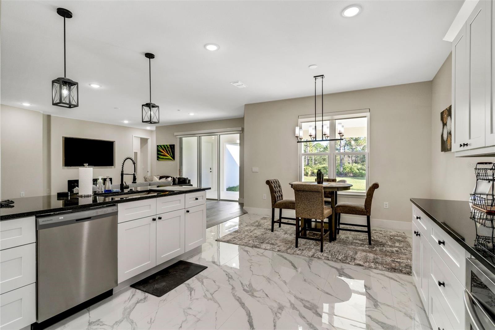 CAPE ORLANDO ESTATES - Residential Lease