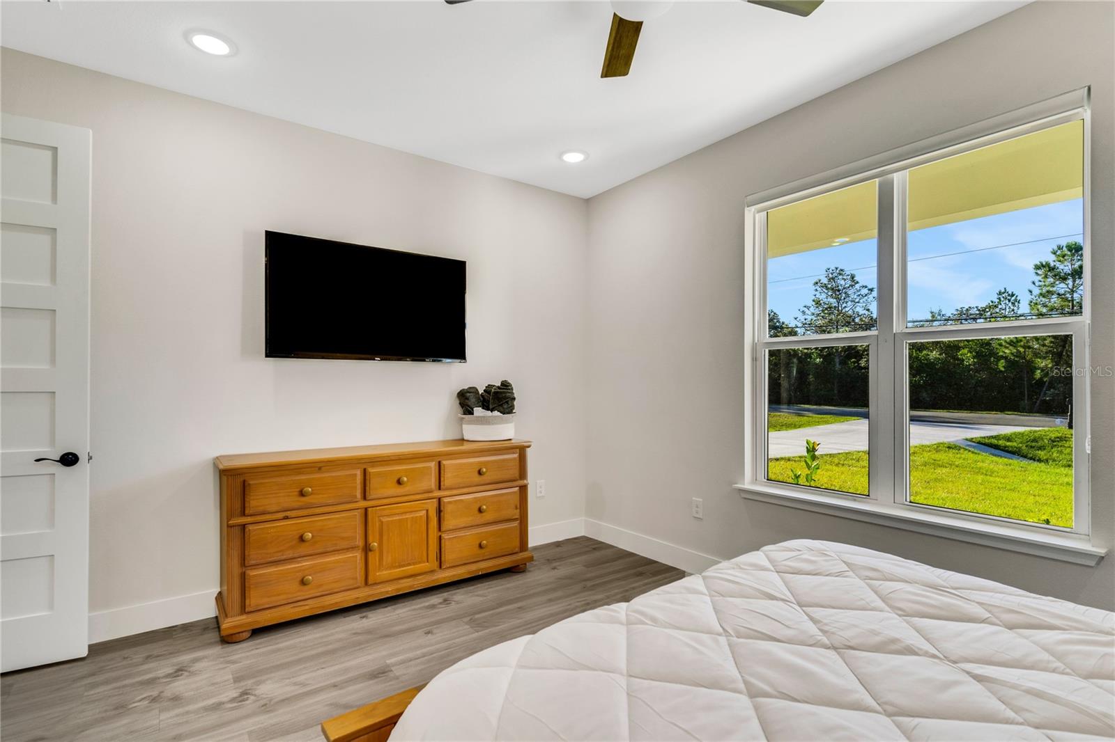 CAPE ORLANDO ESTATES - Residential Lease