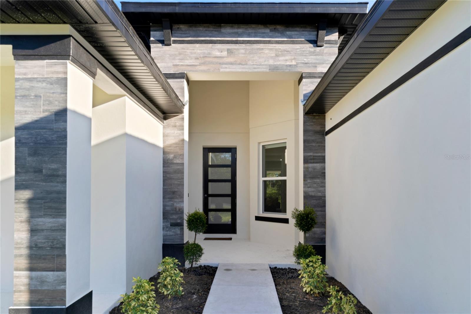 CAPE ORLANDO ESTATES - Residential Lease