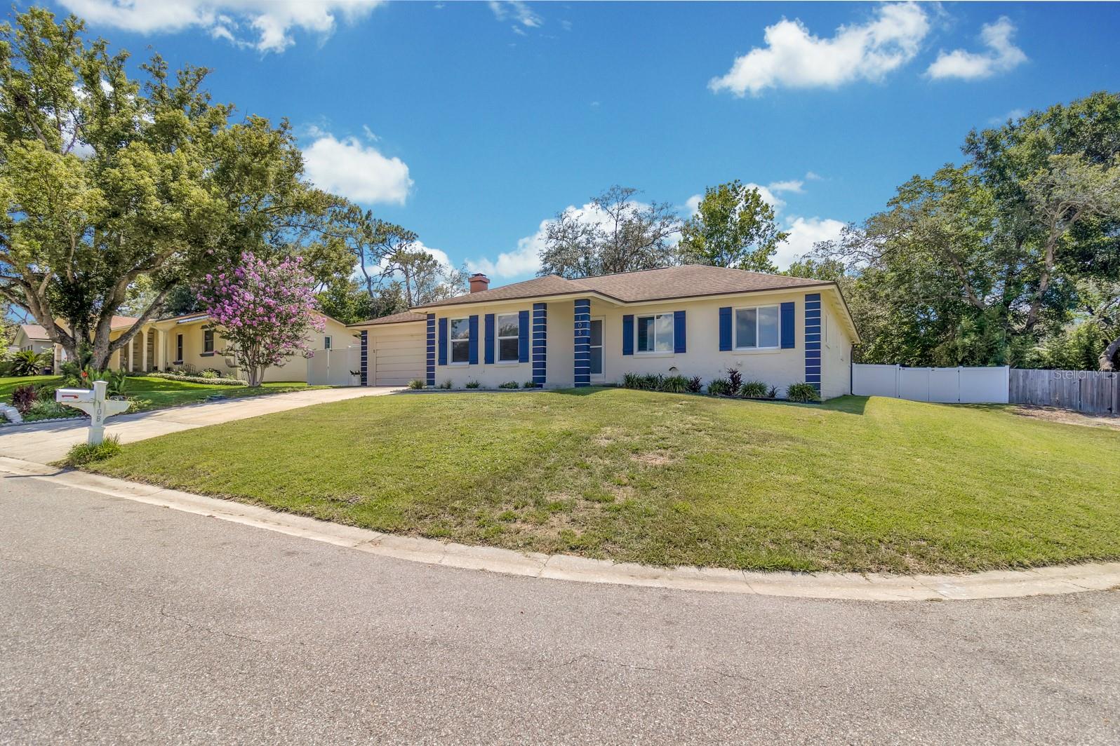 WEKIVA HUNT CLUB 1 FOX HUNT SEC 1 - Residential