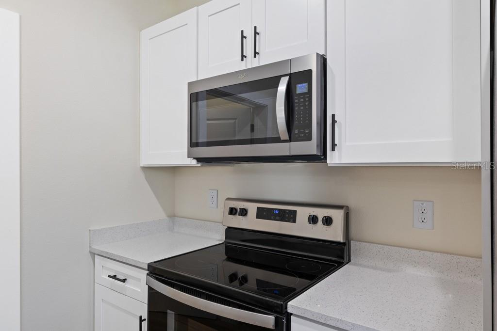 DREW PARK RE OF - Residential Lease