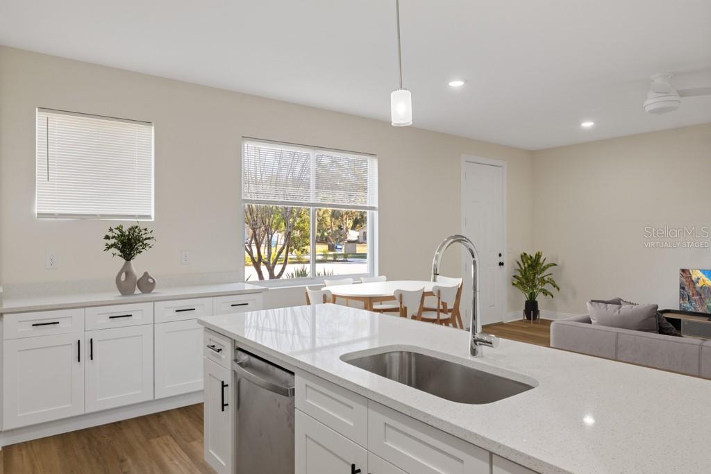 DREW PARK RE OF - Residential Lease