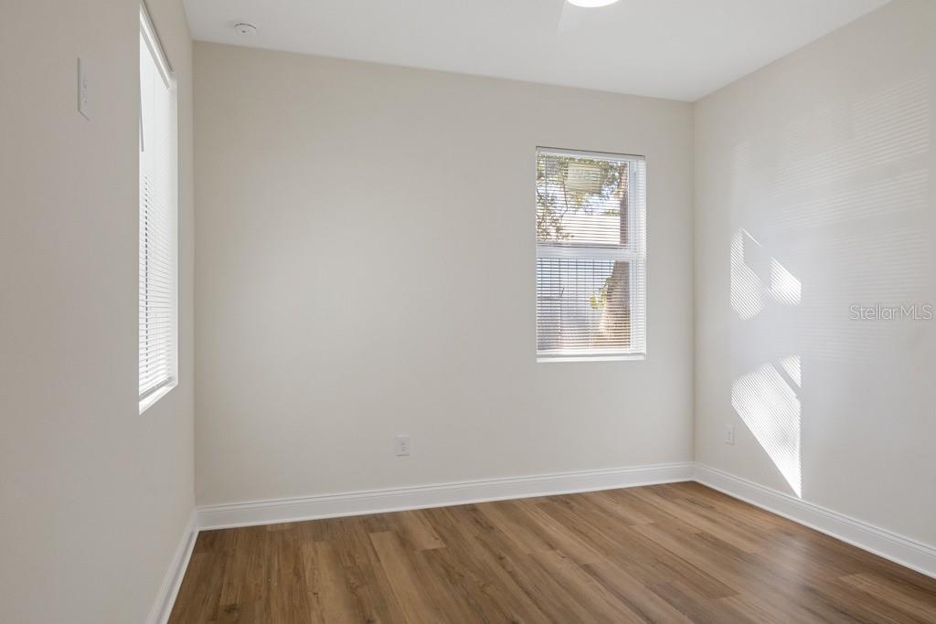 DREW PARK RE OF - Residential Lease