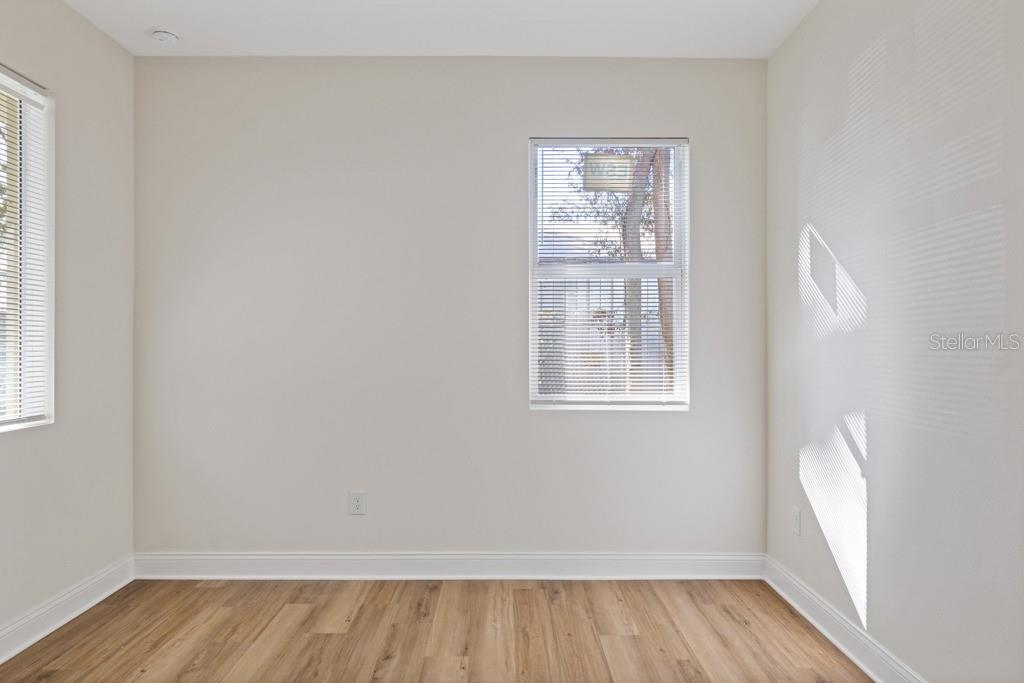 DREW PARK RE OF - Residential Lease