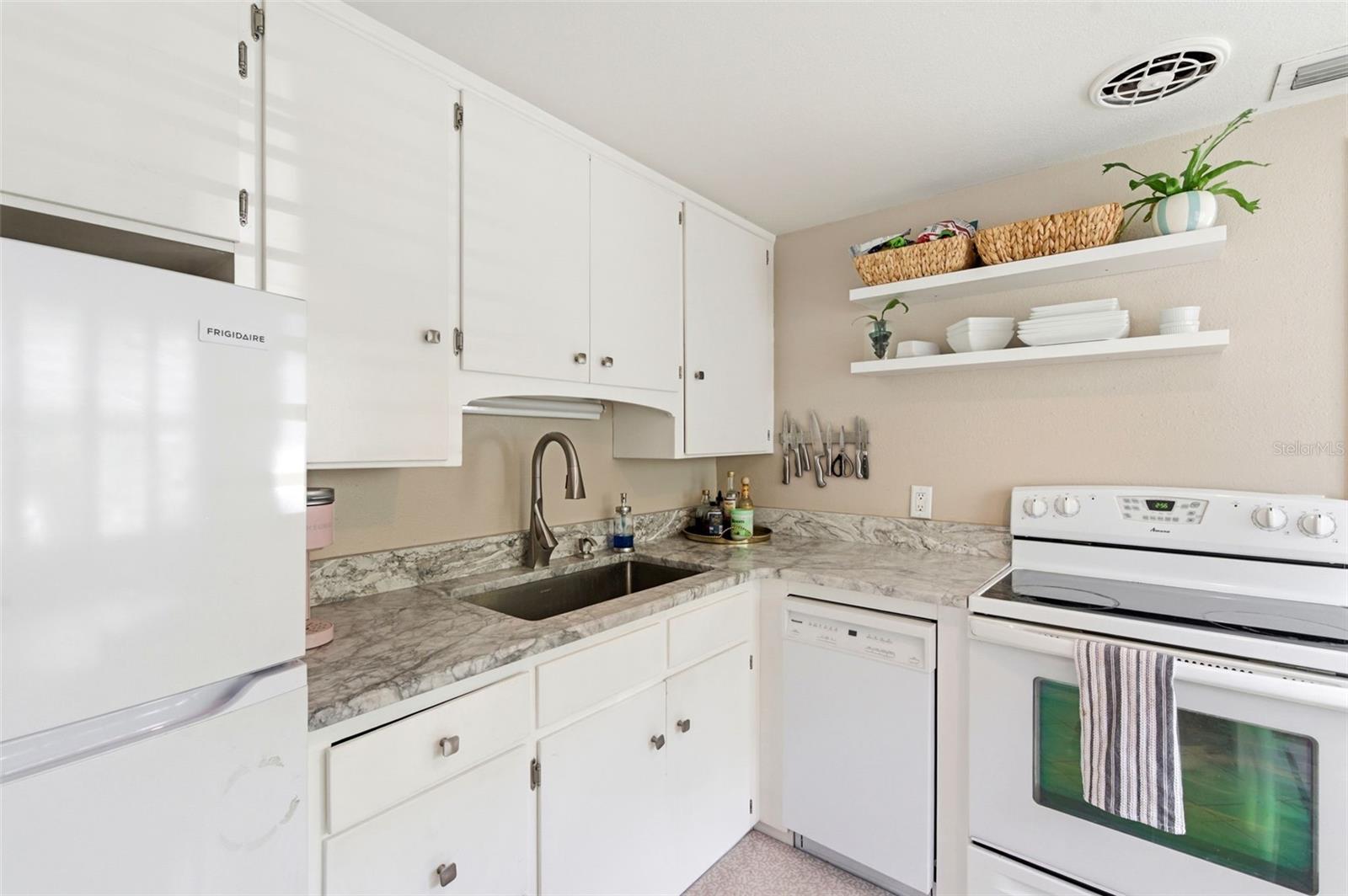 DOROMA PARK 1ST ADD - Residential