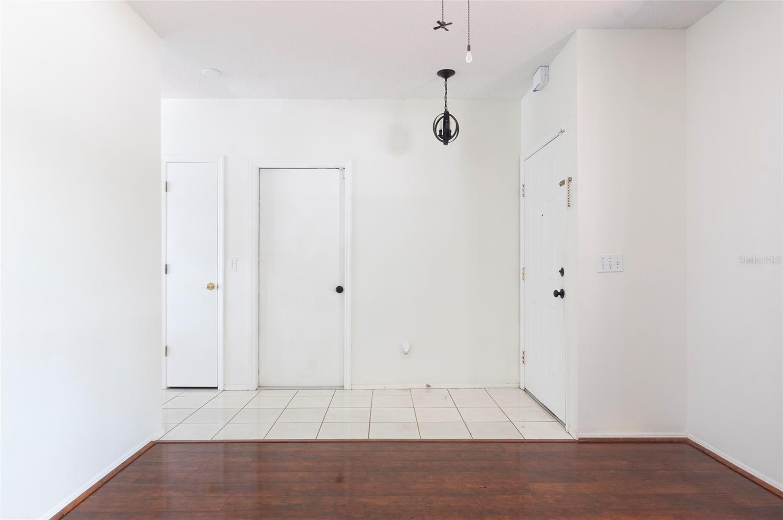 LE CLARE SHORES - Residential Lease