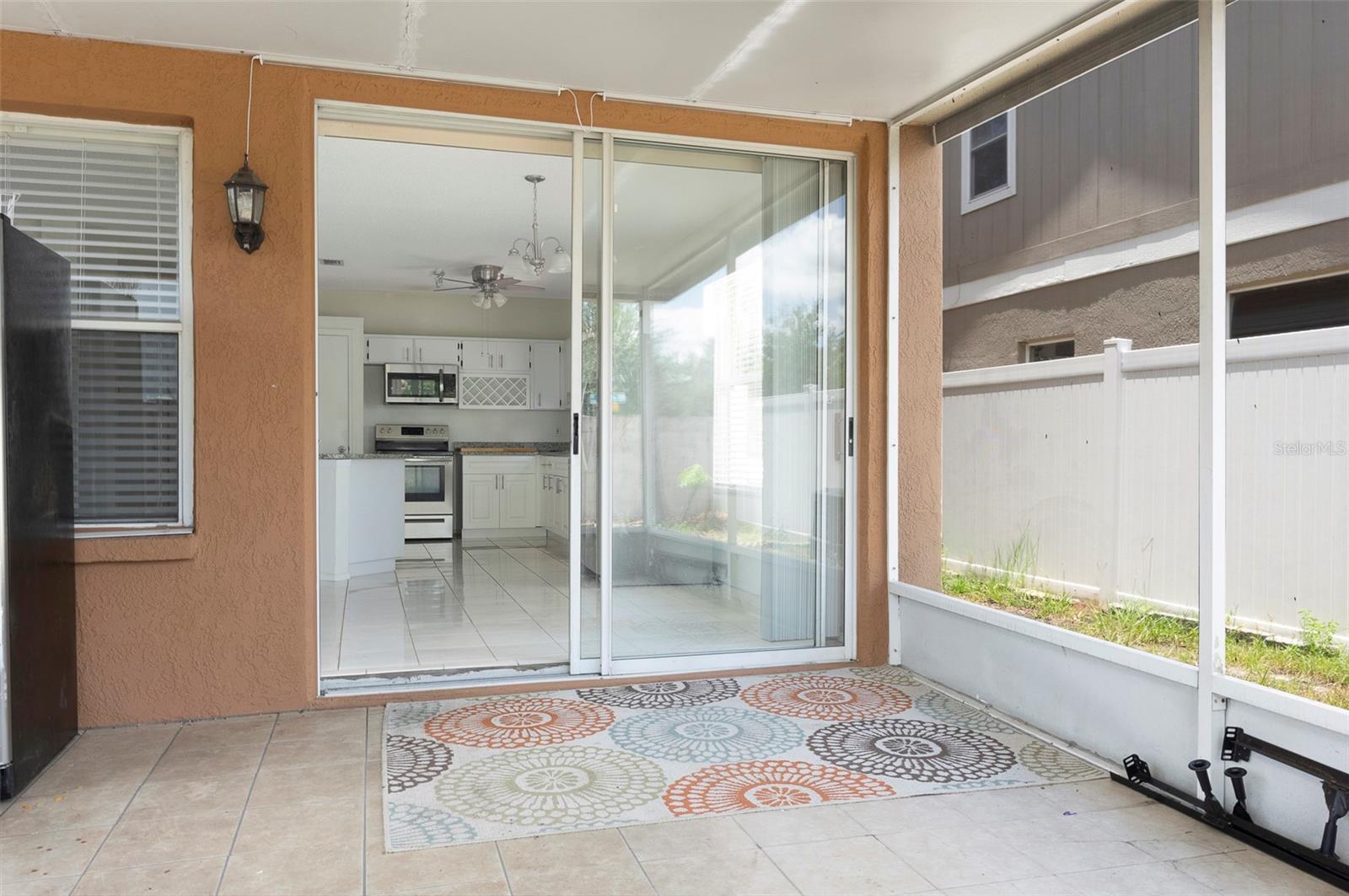 LE CLARE SHORES - Residential Lease