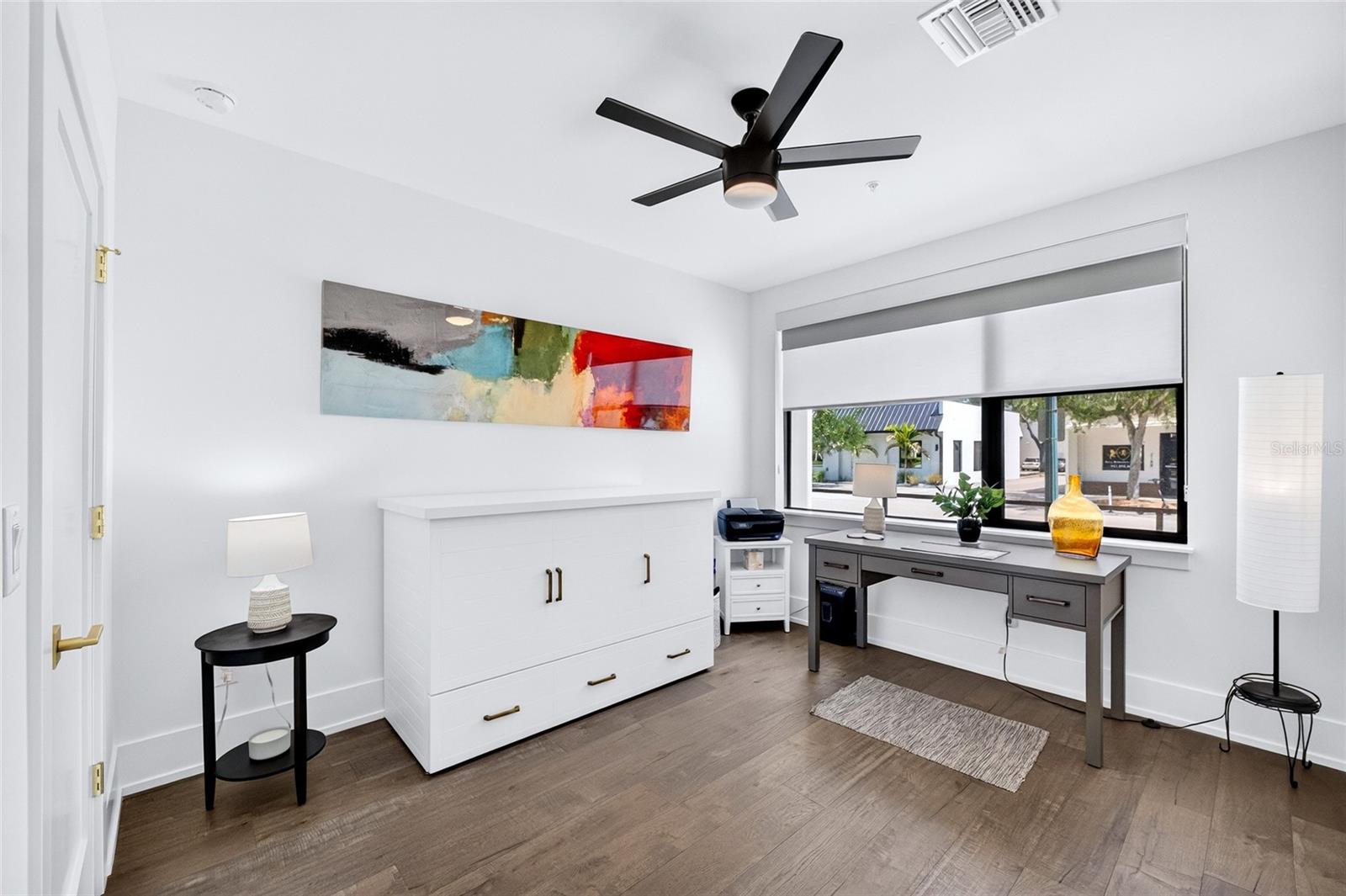 SCHOOL AVE TWNHMS - Residential