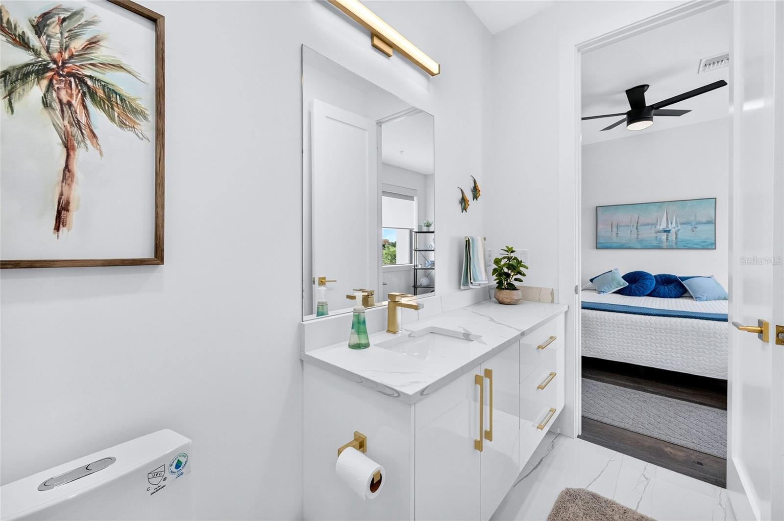 SCHOOL AVE TWNHMS - Residential