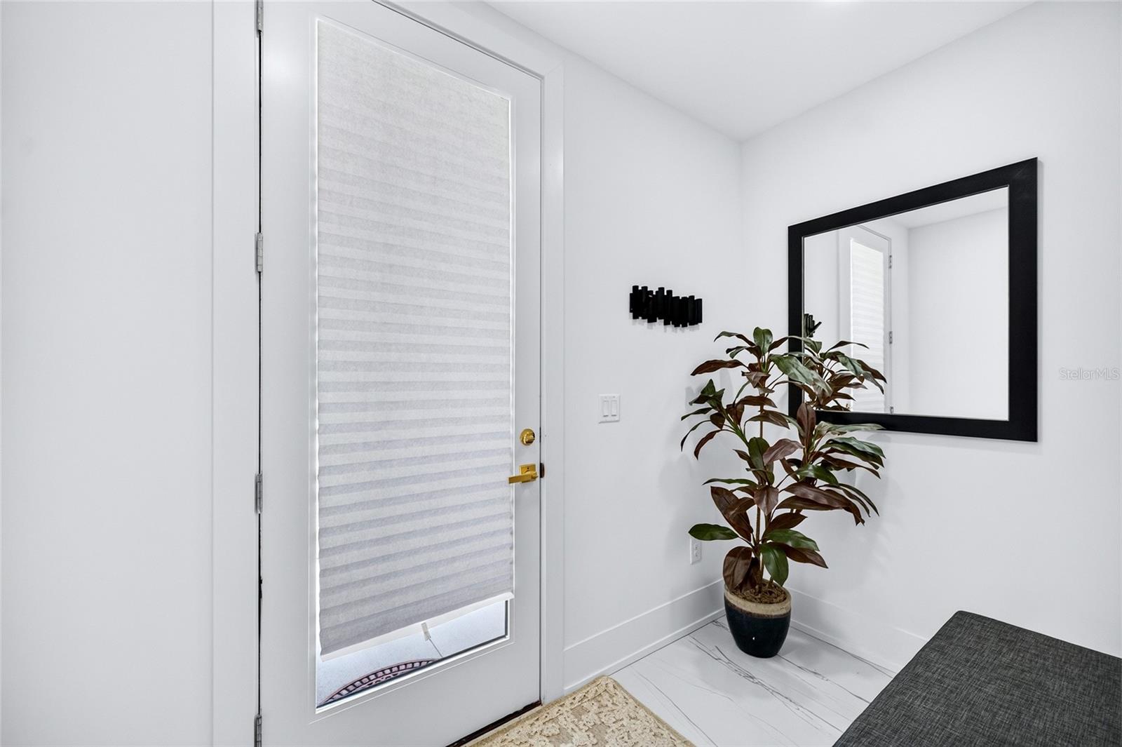 SCHOOL AVE TWNHMS - Residential