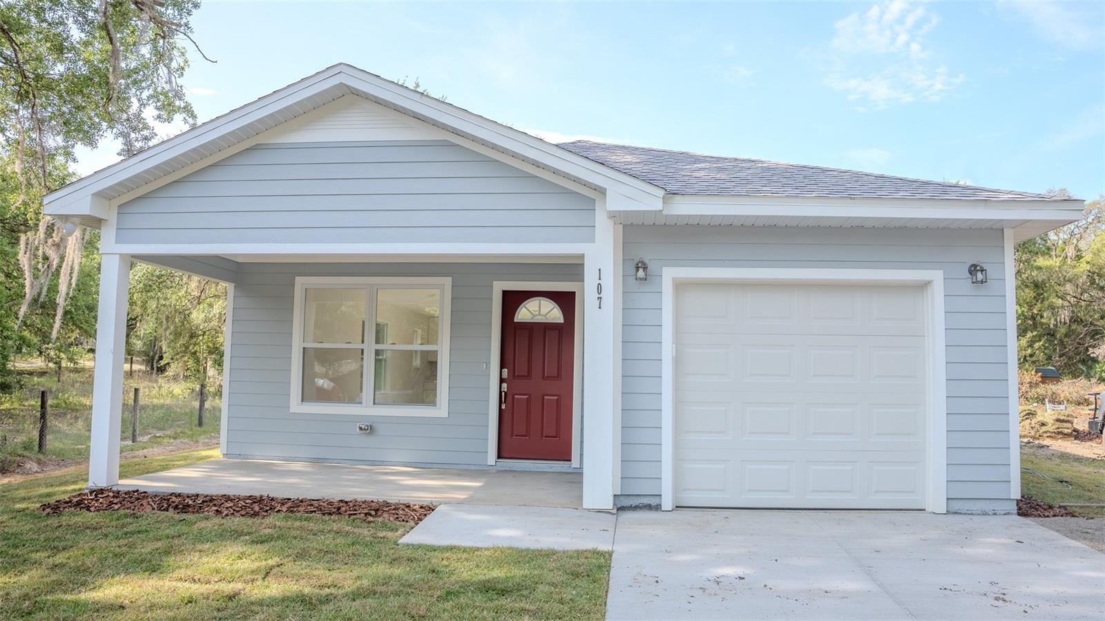 FOUR LAKES COMMUNITY - Residential