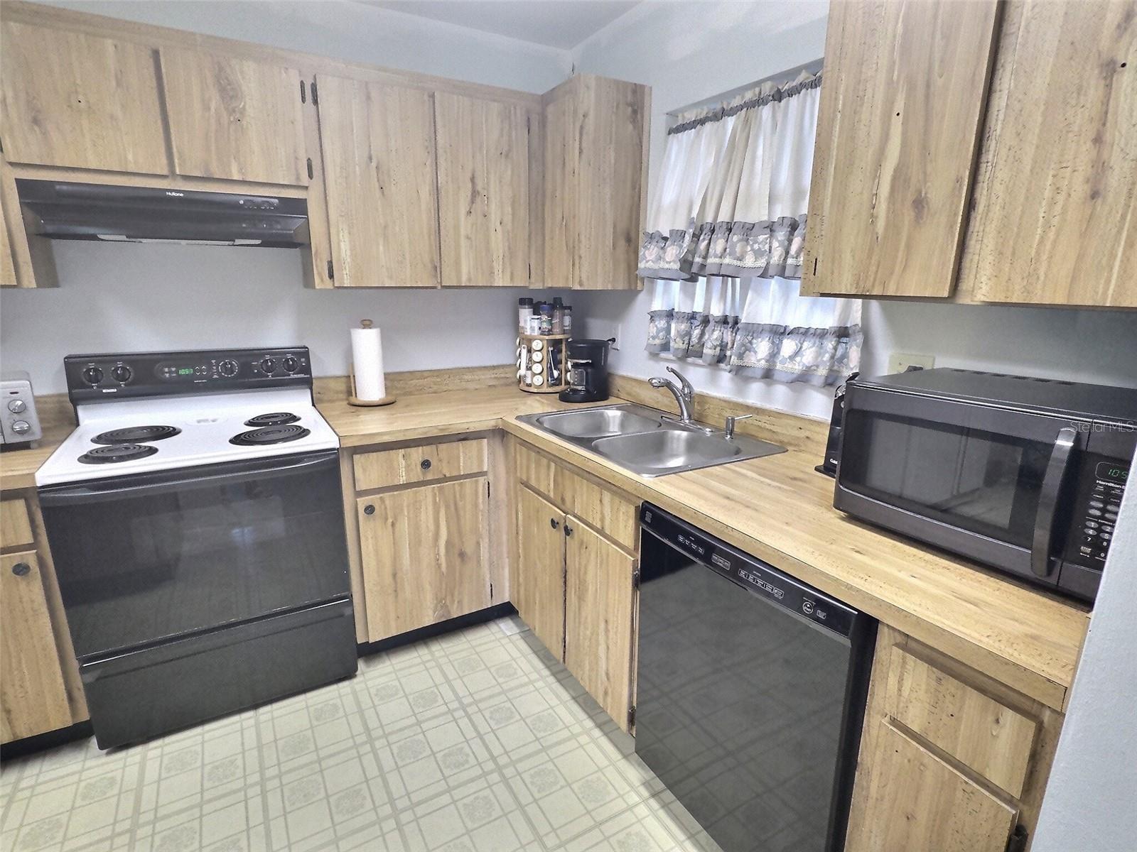 EASTWOOD SHORES 2 PH 1 - Residential