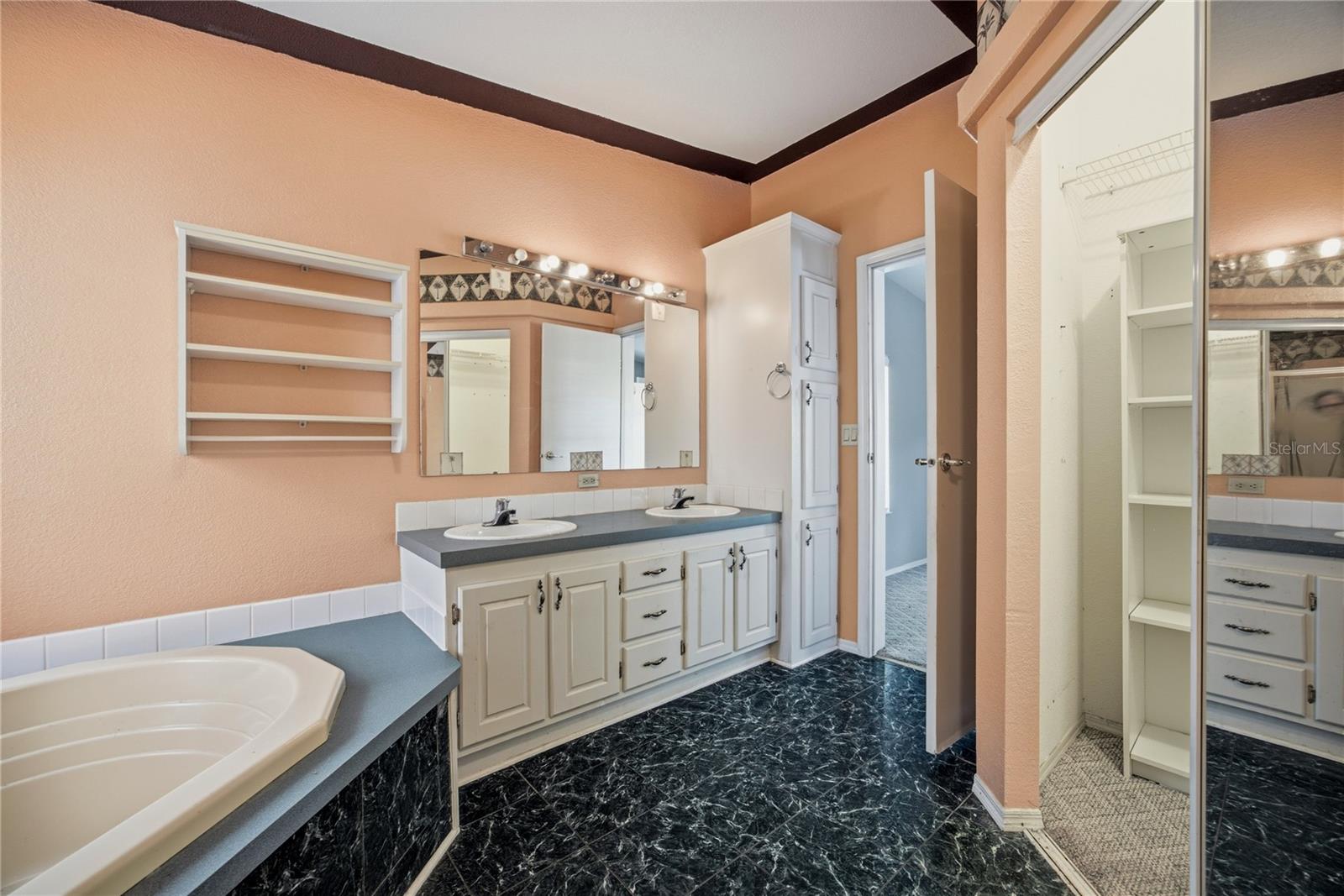 INTERLACHEN LAKES ESTATES - Residential