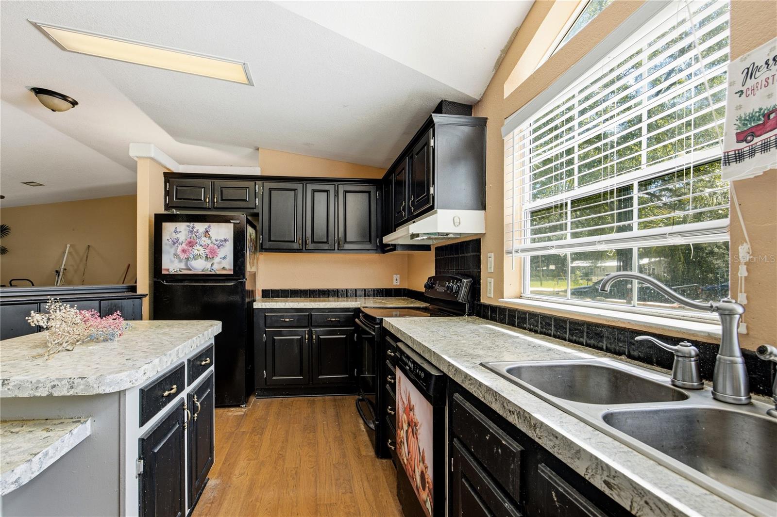 INTERLACHEN LAKES ESTATES - Residential