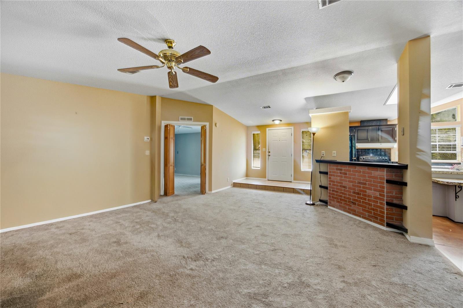 INTERLACHEN LAKES ESTATES - Residential