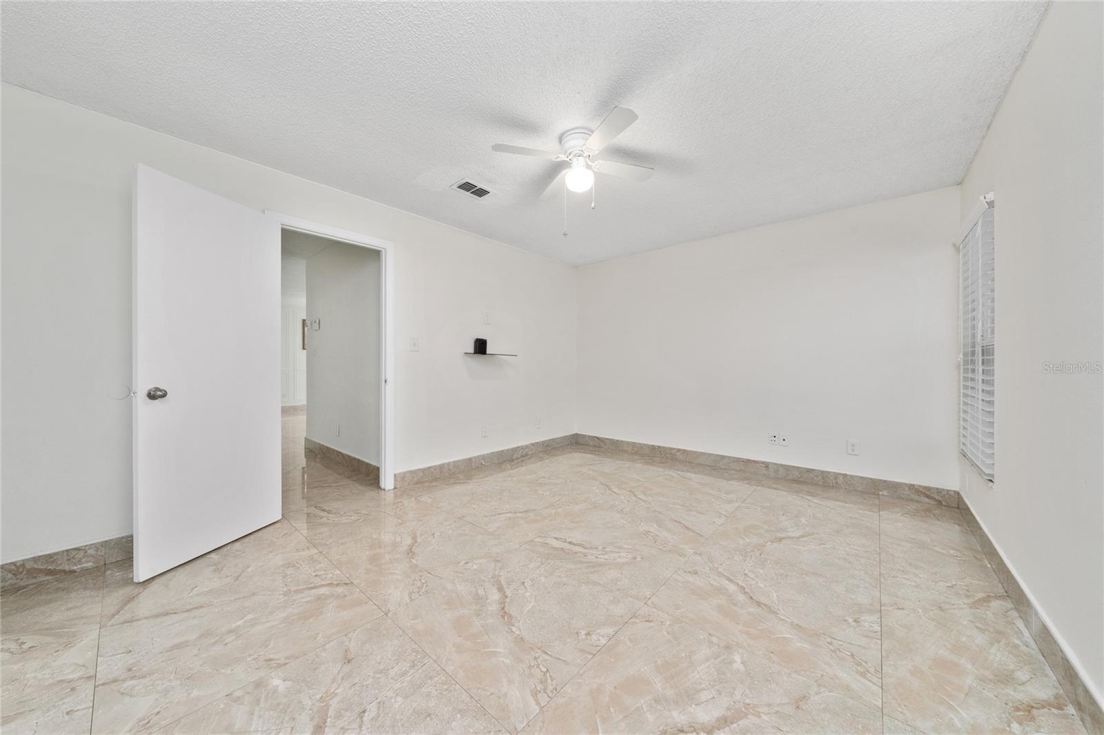 BVL UNIT 11 3RD ADD - Residential