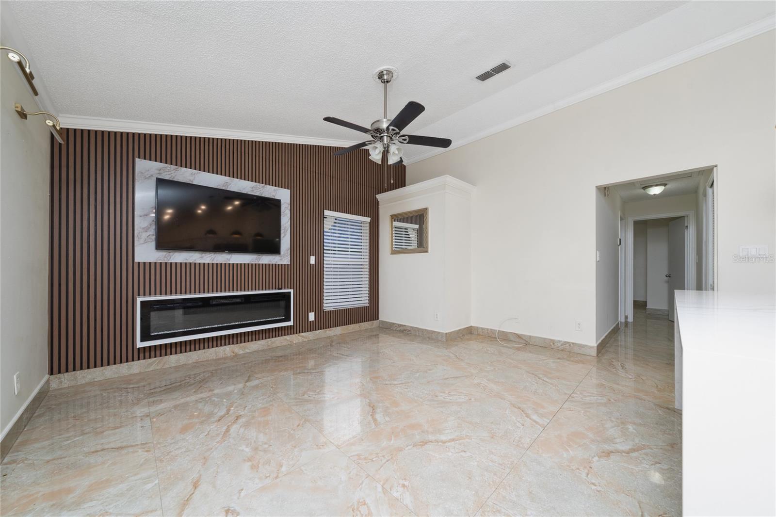 BVL UNIT 11 3RD ADD - Residential