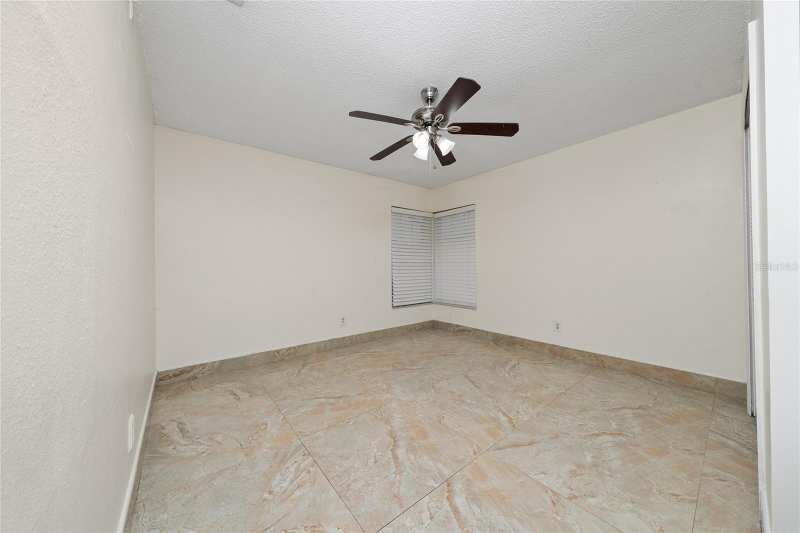 BVL UNIT 11 3RD ADD - Residential