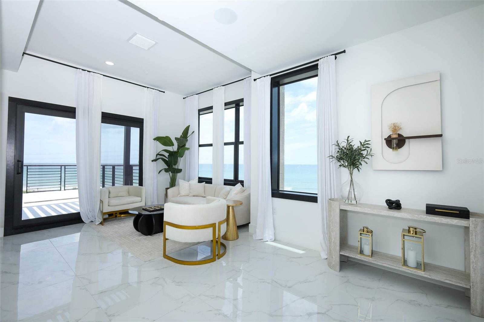 BAILEY BY THE SEA - Residential
